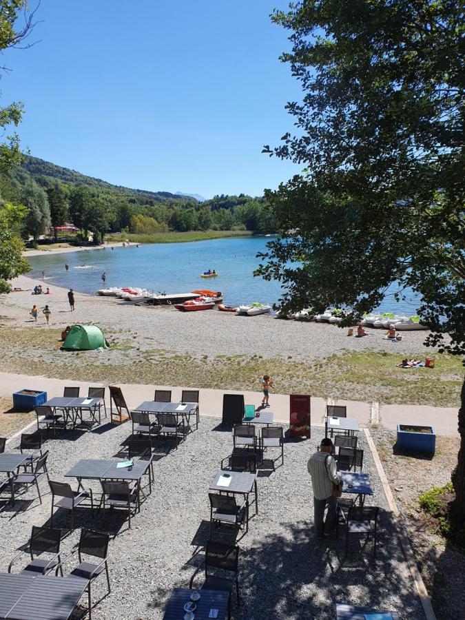 Le Grand Lac Hotel Bar Restaurant Laffrey Exteriér fotografie